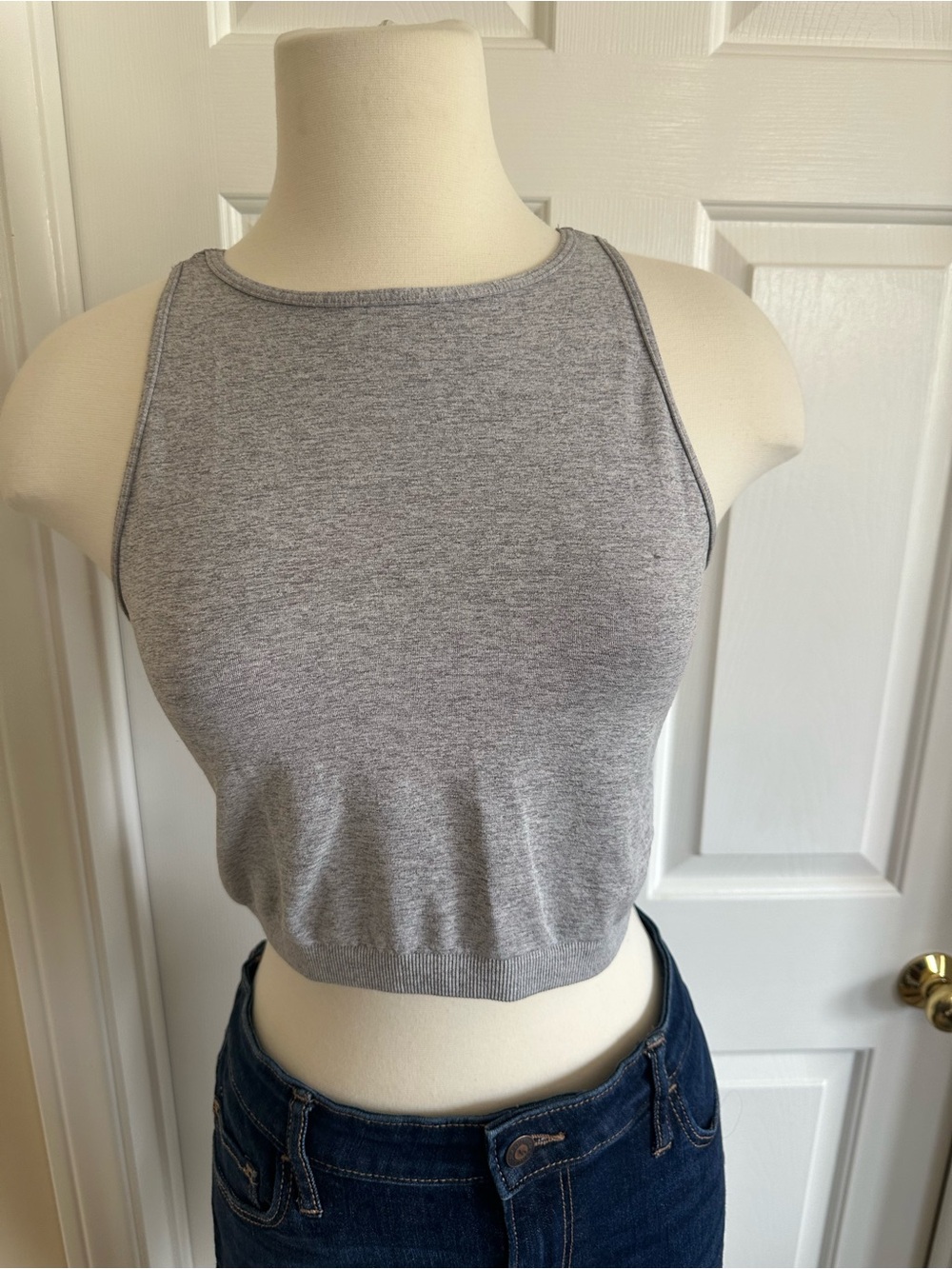 Gray Women's Cropped Tank Top - Brand Unknown